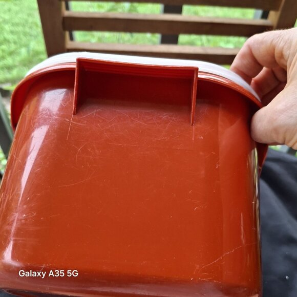 Tupperware Oval Orange & White Food Storage Container With Lid 3.5L Capacity Dur - Picture 4 of 7